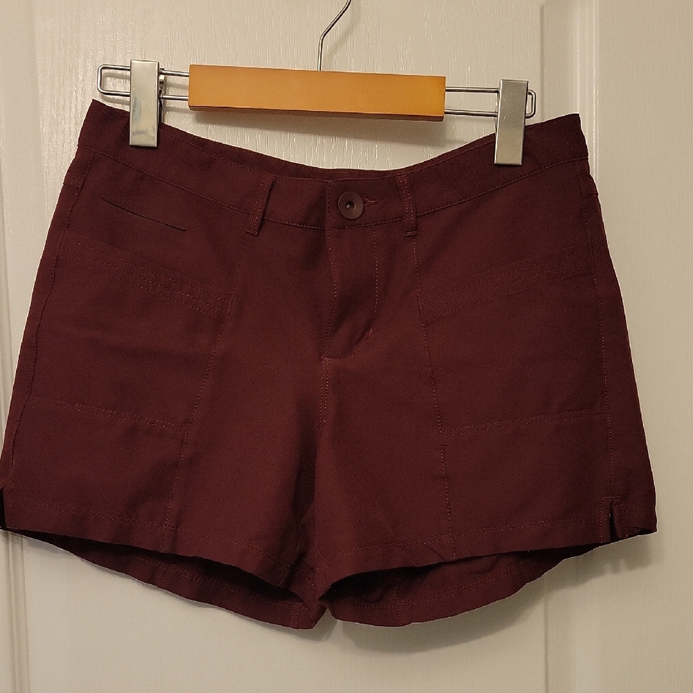 MEC Women's Cargo Shorts - Burgundy